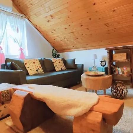 Kuca Za Odmor Delak Holiday home Fuzine